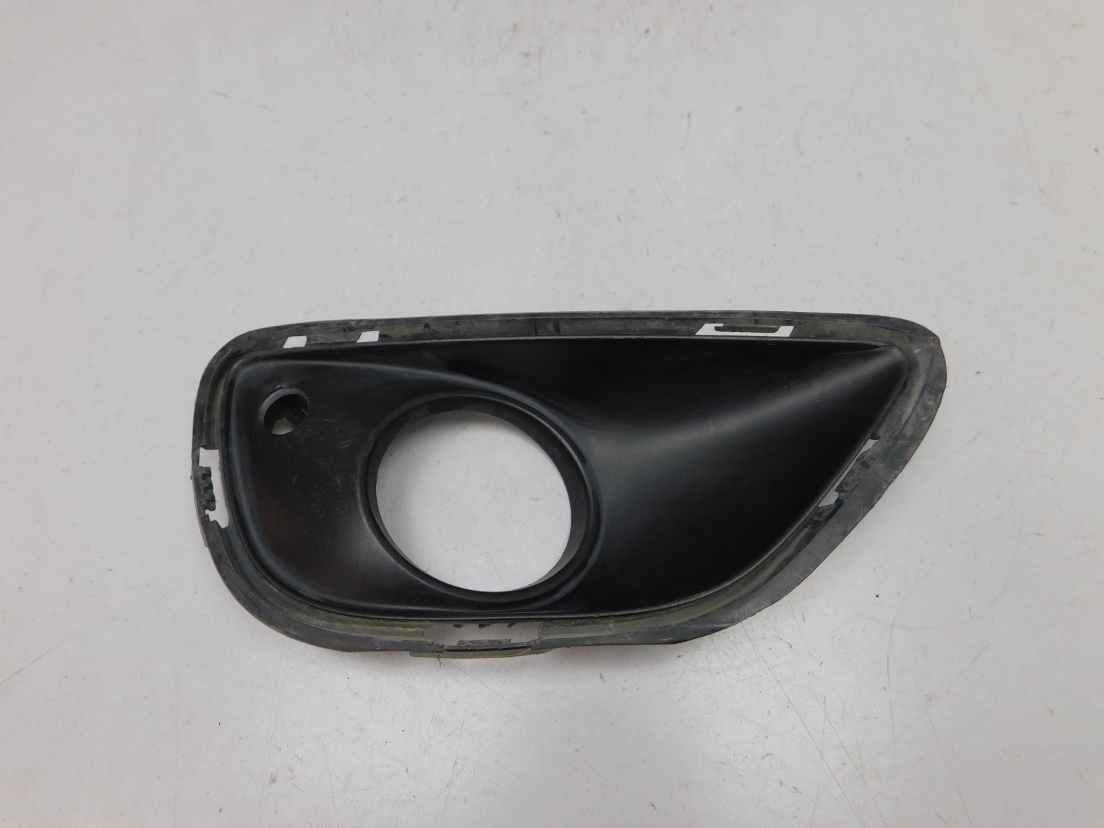 Решетка в бампер правая Porsche Cayenne 2010-2017