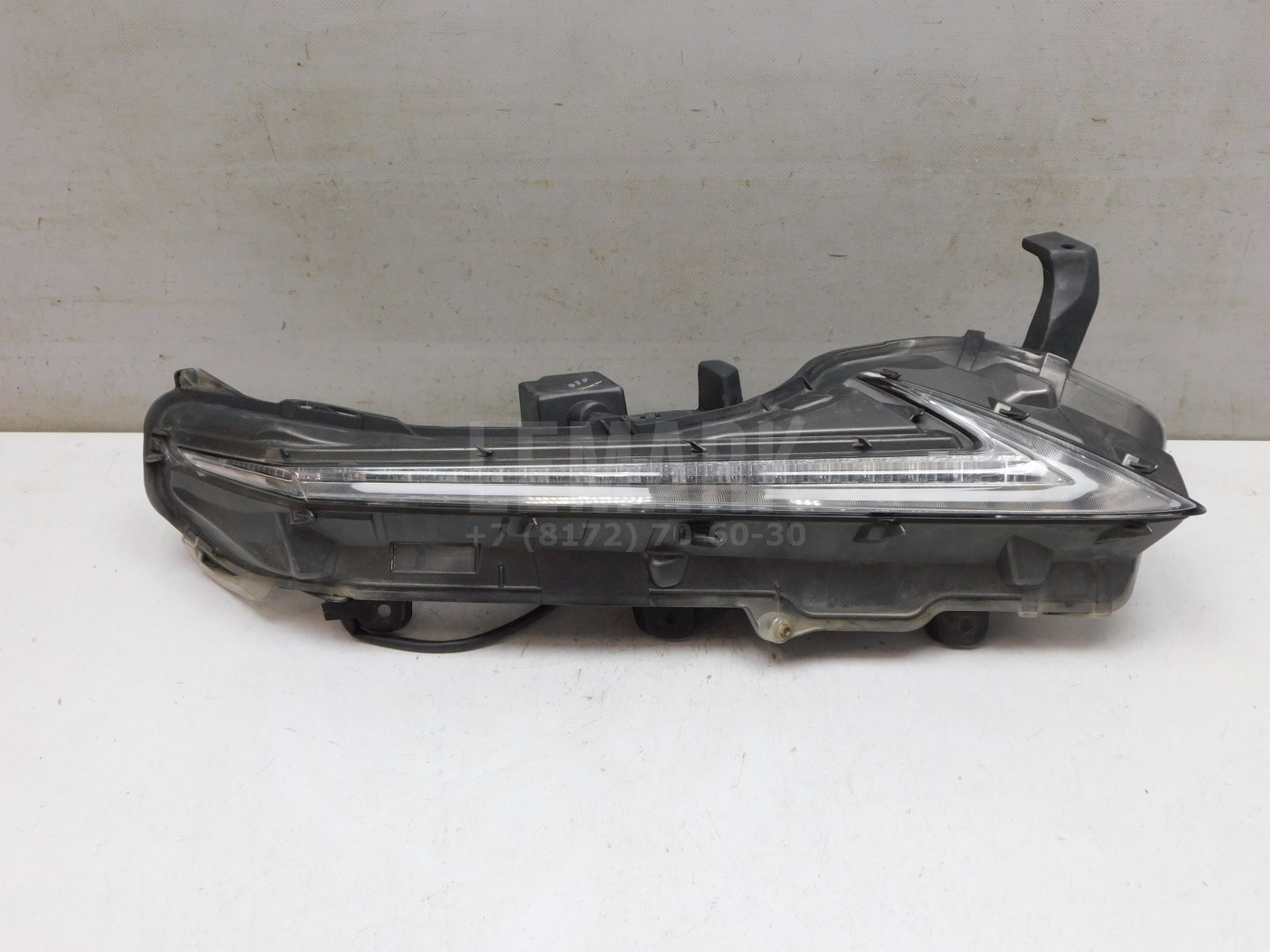 Ходовой огонь правый (ДХО) Lexus NX 200 2014> 8161078040