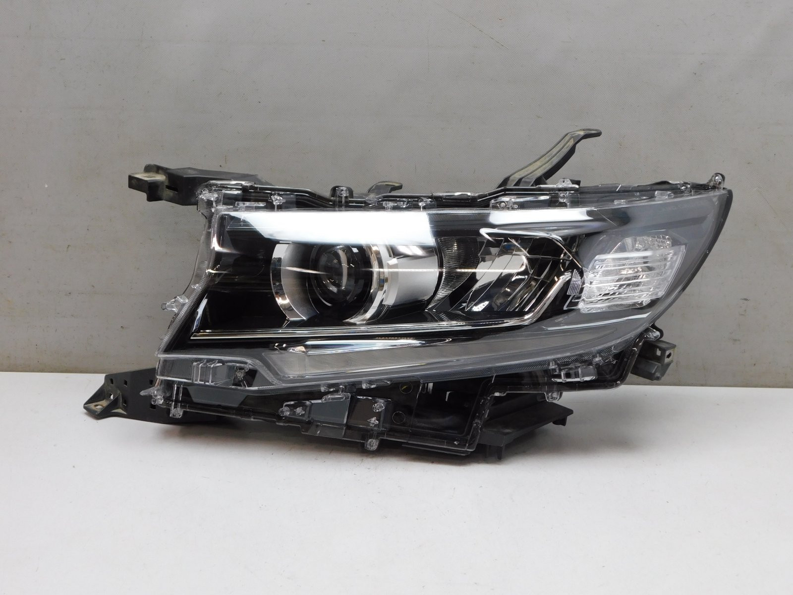 Фара левая Toyota Land Cruiser (150)/Prado 2009>