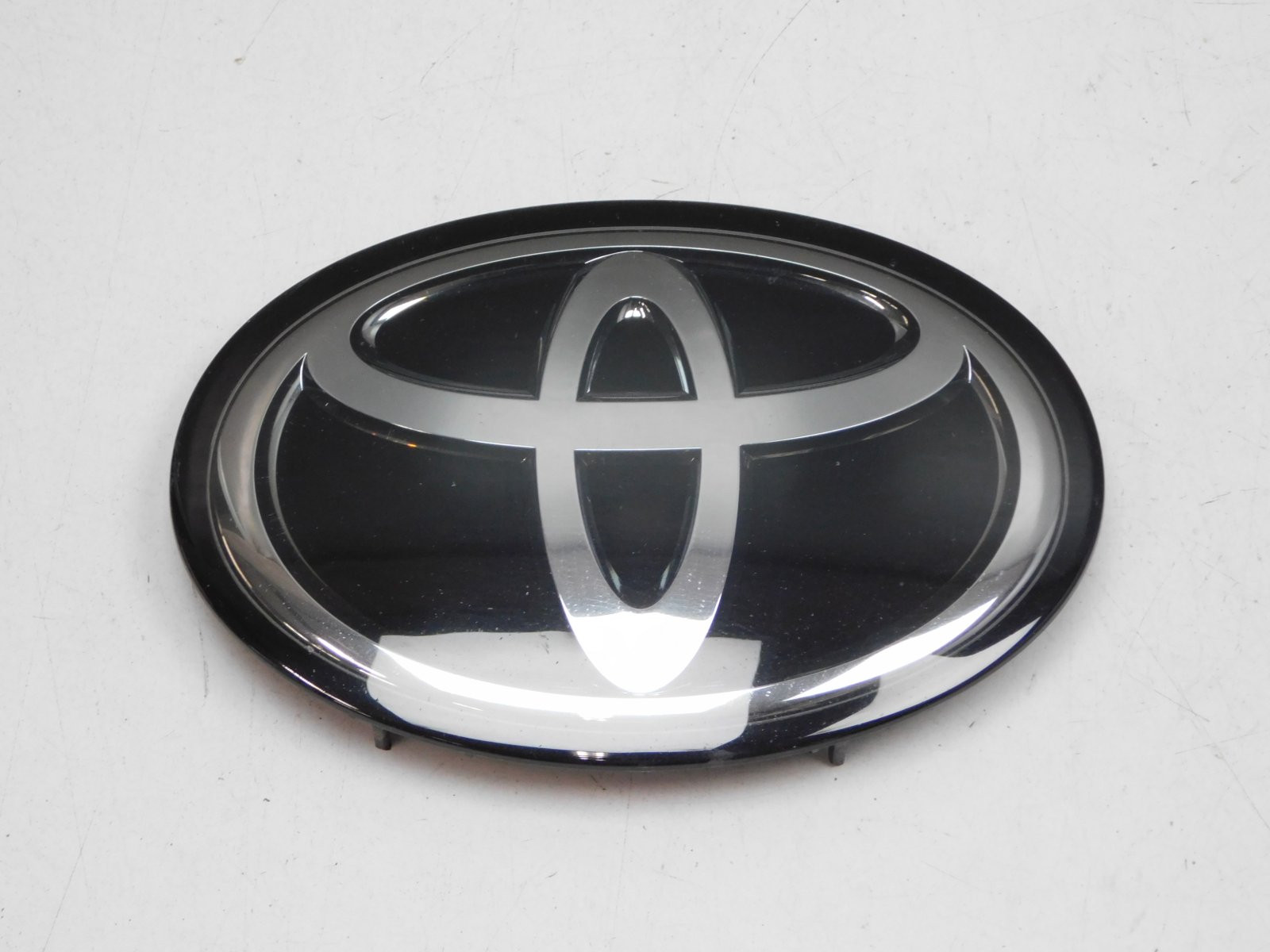 Эмблема Toyota RAV 4 2013-2019