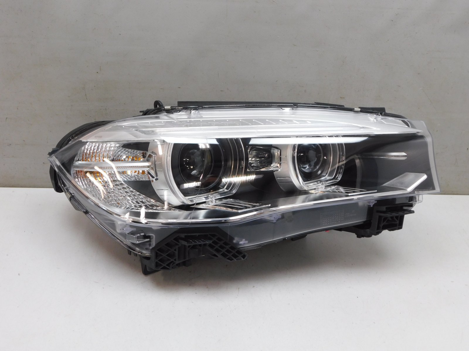 Фара правая BMW X5 F15 2013-2018