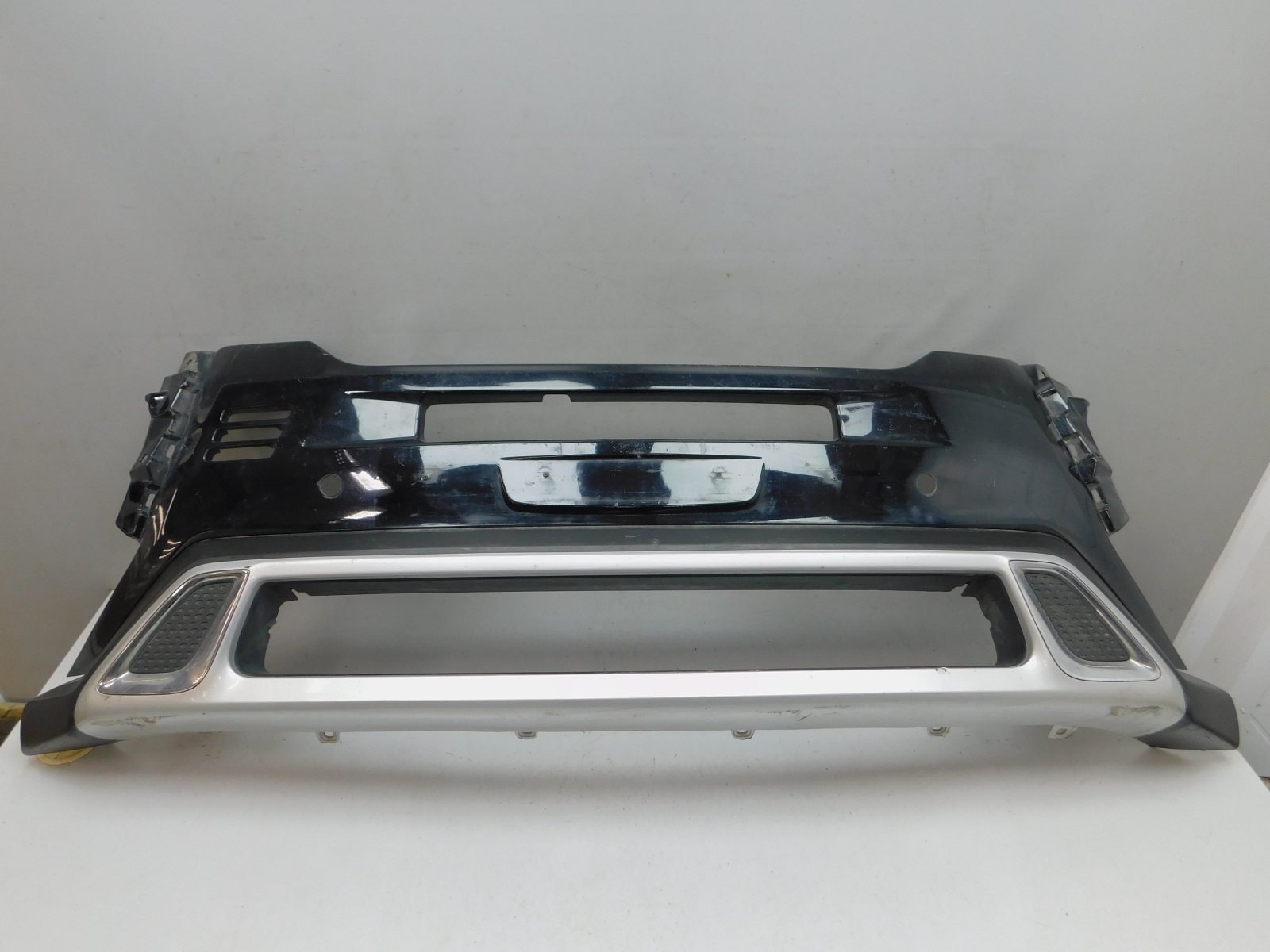 Накладка переднего бампера Mitsubishi Outlander 2012>