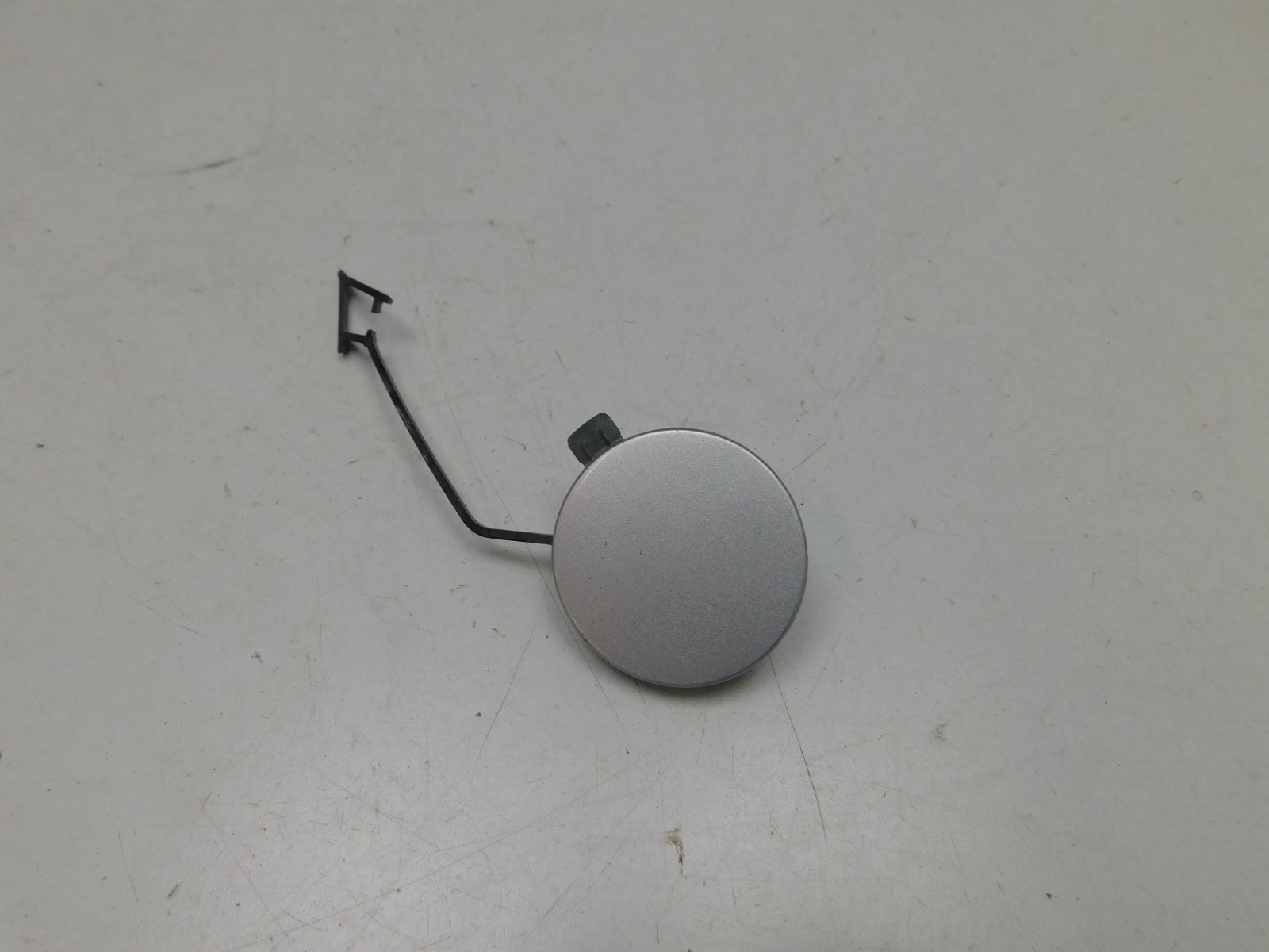 Заглушка буксировочного крюка Volkswagen Touareg 2018>