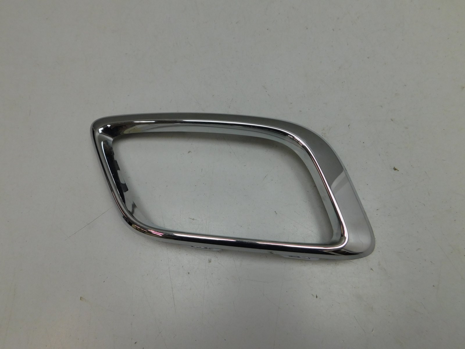 Рамка для противотуманных фар Renault Logan II 2014>