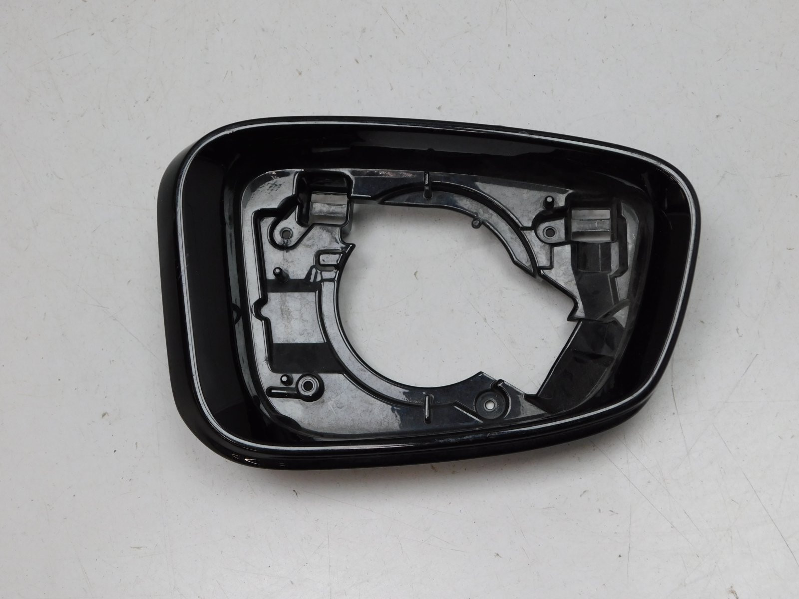 Накладка зеркала правого BMW 5-серия G30 2016>