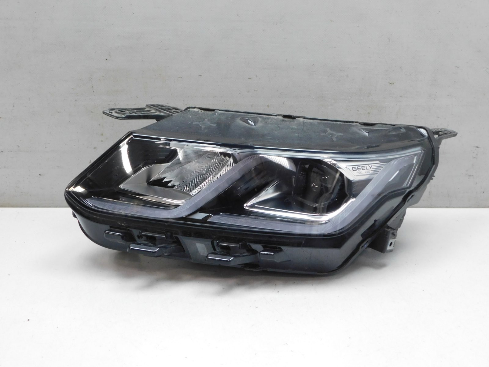 Фара левая Geely Coolray I 2020>
