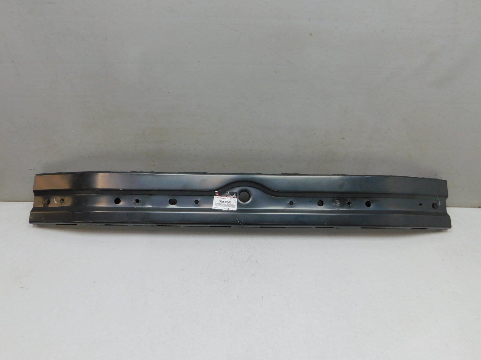 Усилитель переднего бампера Mitsubishi Pajero/Montero Sport (KS) 2015>